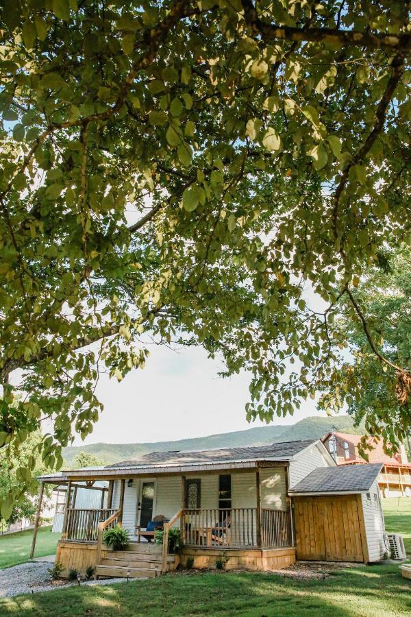 Moonlight Cottage - Your Romantic & Scenic Escape سيفيرفيل المظهر الخارجي الصورة
